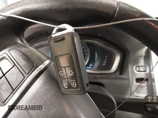 2016 Volvo XC60 T5 Drive-E Premier с VIN YV440MDK4G2853615, выставлен на аукционе IAAI как лот 41642524 с пробегом 173 852 миль миль и . История ставок и продаж доступна на DreamBid. Изображение 11.