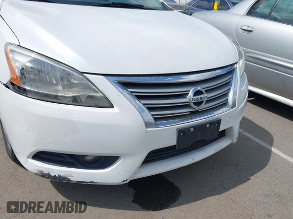 2013 Nissan Sentra SV with VIN 3N1AB7AP5DL645998, listed as a IAAI auction lot 42072709 with 172,077 mi miles. Bid and sale history available at carsss.com. Image 15.