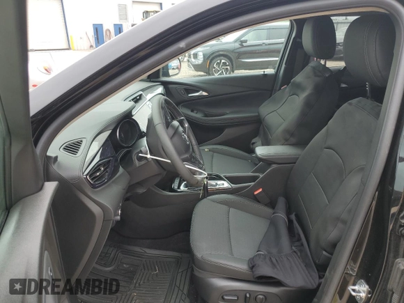2022 Buick Encore GX Select z VIN KL4MMESL4NB142190, wystawiony jako Copart lot #61333895 z przebiegiem 55 830 mil mil oraz Szkoda całkowita • Salvage title. Historia ofert i sprzedaży dostępna na DreamBid. Obrazek 7.