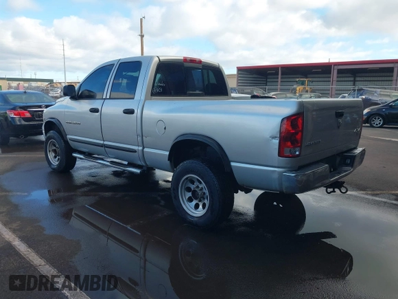 2005 Dodge 3500 SLT z VIN 3D7LS38C15G791333, wystawiony jako IAAI lot #40892553 z przebiegiem 188 933 mil mil oraz . Historia ofert i sprzedaży dostępna na DreamBid. Obrazek 3.