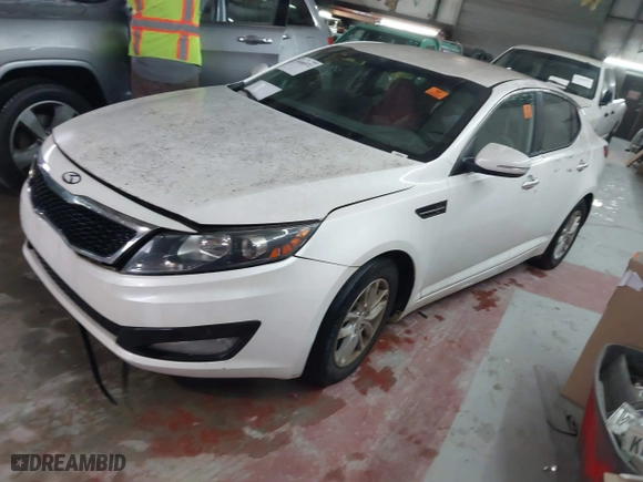 2013 Kia Optima LX with VIN KNAGM4A77D5400536, listed as a IAAI auction lot 41460372 with 84,560 mi miles. Bid and sale history available at carsss.com. Image 16.