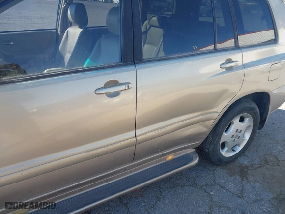 2005 Toyota Highlander with VIN JTEDP21A650067916, listed as a IAAI auction lot 41344358 with 1 mi miles. Bid and sale history available at carsss.com. Image 6.