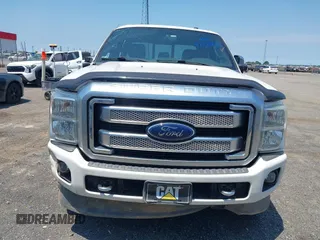 2013 Ford F-250 XL z VIN 1FT7W2BT6DEB55273, wystawiony jako IAAI lot #42323813 z przebiegiem 170 212 mil mil oraz . Historia ofert i sprzedaży dostępna na DreamBid. Obrazek 6.