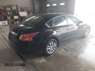 2015 Nissan Altima SV with VIN 1N4AL3AP4FC207562, listed as a IAAI auction lot 42114974 with 185,360 mi miles and . Bid and sale history available at DreamBid. Image 4.
