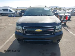 2013 Chevrolet Suburban LS with VIN 1GNSKHE71DR332335, listed as a IAAI auction lot 41408949 with 167,860 mi miles. Bid and sale history available at carsss.com. Image 6.