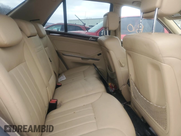 2006 Mercedes-Benz M 500 z VIN 4JGBB75E46A027491, wystawiony jako Copart lot #45948885 z przebiegiem 109 812 mil mil oraz Szkoda całkowita • Salvage title. Historia ofert i sprzedaży dostępna na DreamBid. Obrazek 11.
