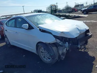2020 Hyundai Elantra SE z VIN 5NPD74LF5LH533859, wystawiony jako IAAI lot #42103118 z przebiegiem 54 331 mil mil oraz . Historia ofert i sprzedaży dostępna na DreamBid. Obrazek 1.