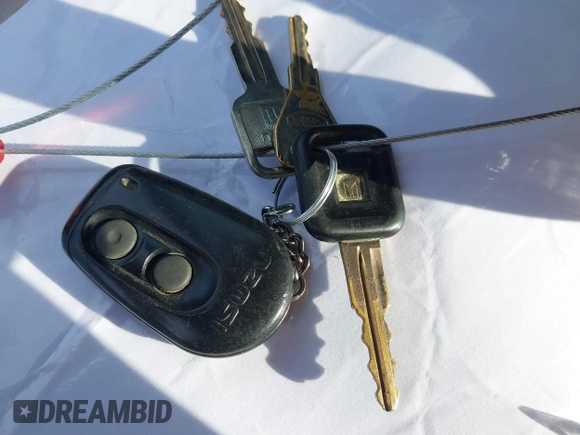 1996 Isuzu Trooper z VIN JACDJ58V4T7918002, wystawiony jako IAAI lot #41700255 z przebiegiem 203 951 mil mil oraz . Historia ofert i sprzedaży dostępna na DreamBid. Obrazek 11.
