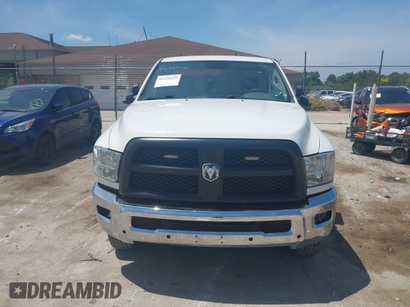 2018 Ram 2500 Tradesman with VIN 3C6LR5AT1JG142094, listed as a IAAI auction lot 42524458 with 201,706 mi miles and . Bid and sale history available at DreamBid. Image 12.