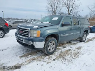 2011 GMC Sierra 1500 SLE with VIN 3GTP2VE34BG130421, listed as a IAAI auction lot 41581579 with 172,653 mi miles. Bid and sale history available at carsss.com. Image 22.