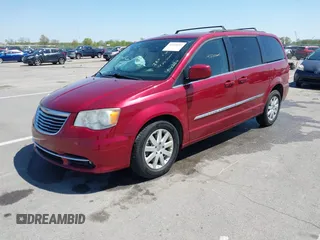 2014 Chrysler Town & Country Touring z VIN 2C4RC1BG7ER433956, wystawiony jako IAAI lot #42230097 z przebiegiem 107 737 mil mil oraz . Historia ofert i sprzedaży dostępna na DreamBid. Obrazek 20.