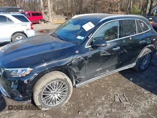 2025 Mercedes-Benz GLC with VIN W1NKM4HB9SF262473, listed as a IAAI auction lot 40948248 with 4,743 mi miles. Bid and sale history available at carsss.com. Image 6.