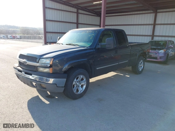 2003 Chevrolet Silverado 1500 LS with VIN 1GCEK19T83E282043, listed as a IAAI auction lot 41869569 with 241,802 mi miles. Bid and sale history available at carsss.com. Image 2.