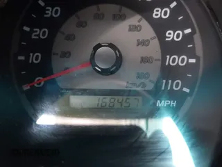 2003 Toyota 4Runner SR5 z VIN JTEZU14RX30007340, wystawiony jako IAAI lot #42361002 z przebiegiem 168 457 mil mil oraz . Historia ofert i sprzedaży dostępna na DreamBid. Obrazek 7.