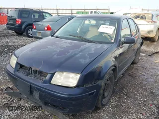 2000 Volkswagen Jetta с VIN 3VWSC29M2YM113469, выставлен на аукционе IAAI как лот 41598371 с пробегом 322 652 миль миль и . История ставок и продаж доступна на DreamBid. Изображение 2.