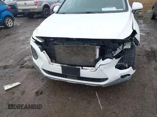 2020 Hyundai Santa Fe SEL with VIN 5NMS3CAD6LH275475, listed as a IAAI auction lot 41151122 with 136,071 mi miles. Bid and sale history available at carsss.com. Image 6.