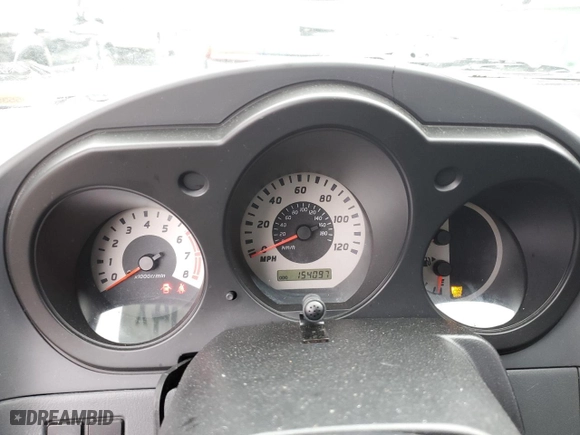 2004 Nissan Frontier 2WD XE with VIN 1N6ED29XX4C424406, listed as a Copart auction lot 84413254 with 154,097 mi miles and Salvage Title. Bid and sale history available at carsss.com. Image 9.