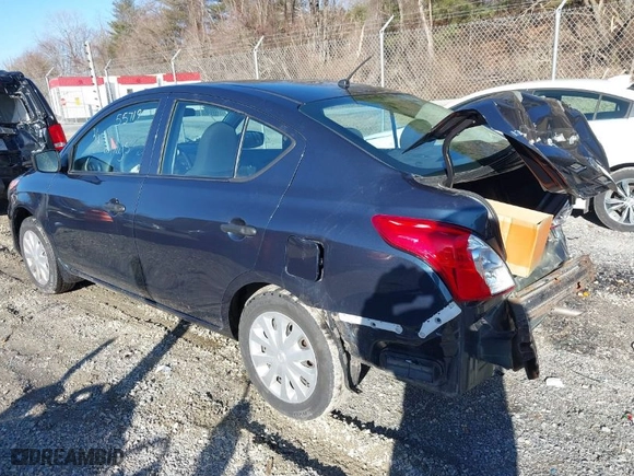 2016 Nissan Versa SV with VIN 3N1CN7AP8GL828350, listed as a IAAI auction lot 41524493 with 50,499 mi miles. Bid and sale history available at carsss.com. Image 3.