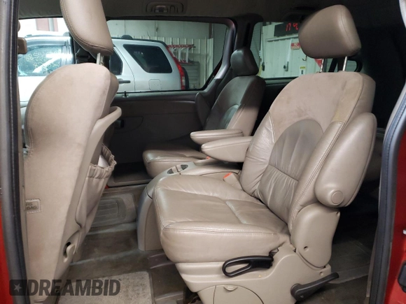 2002 Chrysler Town & Country Limited with VIN 2C8GP64L92R666654, listed as a Copart auction lot 88472045 with 315,139 mi miles and Salvage Title. Bid and sale history available at carsss.com. Image 11.