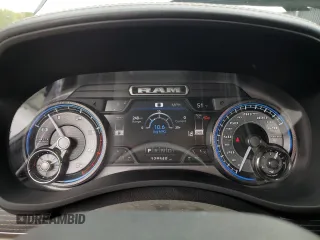2020 Ram 2500 Limited z VIN 3C6UR5SL9LG282626, wystawiony jako Copart lot #55918975 z przebiegiem 129 540 mil mil oraz Czysty tytuł • Clean title. Historia ofert i sprzedaży dostępna na DreamBid. Obrazek 9.