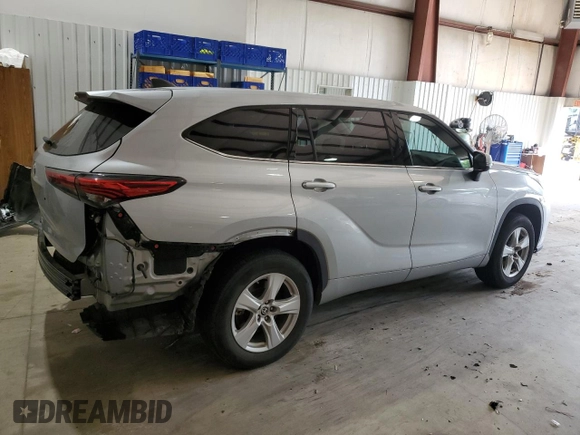 2022 Toyota Highlander L with VIN 5TDCZRAH6NS097981, listed as a Copart auction lot 54447185 with 60,934 mi miles and Salvage title. Bid and sale history available at DreamBid. Image 3.