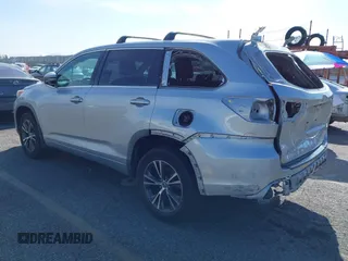 2018 Toyota Highlander LE z VIN 5TDBZRFH2JS838268, wystawiony jako IAAI lot #41540323 z przebiegiem 151 773 mil mil oraz . Historia ofert i sprzedaży dostępna na DreamBid. Obrazek 3.