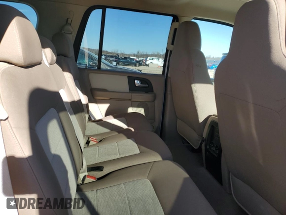 2004 Ford Expedition Special Service with VIN 1FMPU16L14LB44683, listed as a Copart auction lot 82395484 with 204,997 mi miles and Salvage title. Bid and sale history available at DreamBid. Image 11.