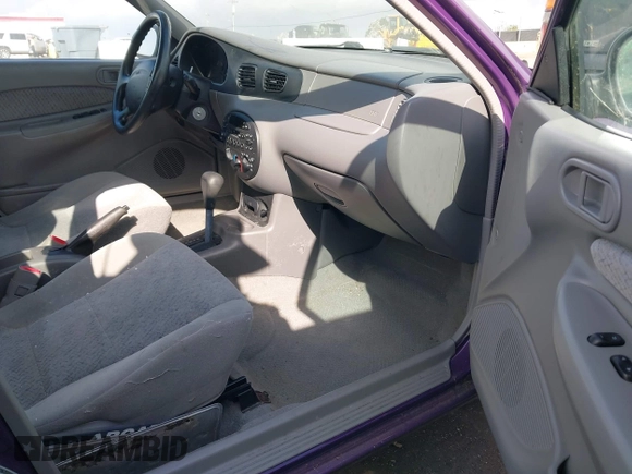1997 Ford Escort LX with VIN 3FALP15P9VR137438, listed as a IAAI auction lot 41872987 with 134,606 mi miles. Bid and sale history available at carsss.com. Image 5.