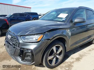 2022 Audi Q5 S line Premium Plus with VIN WA1EAAFY1N2051017, listed as a IAAI auction lot 41348030 with 25,942 mi miles. Bid and sale history available at carsss.com. Image 6.