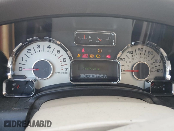 2008 Ford Expedition Eddie Bauer with VIN 1FMFU18538LA54905, listed as a Copart auction lot 52611325 with 210,973 mi miles and Clean title. Bid and sale history available at DreamBid. Image 9.