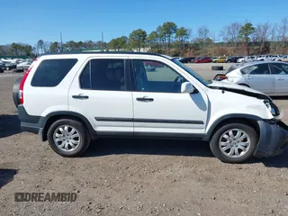2005 Honda CR-V EX with VIN SHSRD788X5U339848, listed as a IAAI auction lot 41990657 with 167,516 mi miles. Bid and sale history available at carsss.com. Image 13.