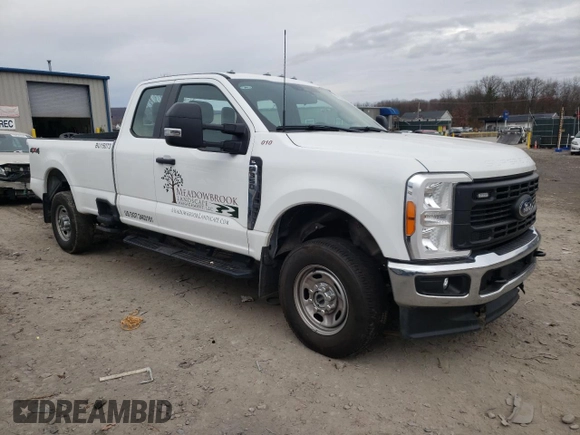 2023 Ford F-350 с VIN 1FT8X3BA3PEC79964, выставлен на аукционе Copart как лот 80507954 с пробегом 18 604 миль миль и Списание • Salvage title. История ставок и продаж доступна на DreamBid. Изображение 4.