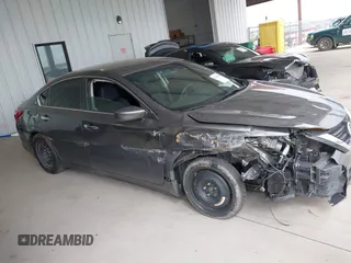 2018 Nissan Altima 2.5 S with VIN 1N4AL3AP7JC479452, listed as a IAAI auction lot 41911282 with 75,844 mi miles. Bid and sale history available at carsss.com. Image 13.