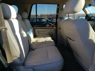 2004 Lincoln Navigator Luxury with VIN 5LMFU27R24LJ00905, listed as a Copart auction lot 82561364 with 181,618 mi miles and Clean Title. Bid and sale history available at carsss.com. Image 11.