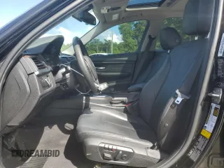 2015 BMW 3 Series 328i xDrive с VIN WBA3B5G50FNS15604, выставлен на аукционе Copart как лот 56861715 с пробегом 129 615 миль миль и Списание • Salvage title. История ставок и продаж доступна на DreamBid. Изображение 7.