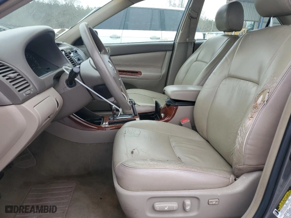 2004 Toyota Camry LE with VIN 4T1BE32KX4U817965, listed as a Copart auction lot 48636815 with 118,175 mi miles and Salvage Title. Bid and sale history available at carsss.com. Image 7.