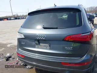 2017 Audi Q5 Premium Plus z VIN WA1L2AFP8HA015766, wystawiony jako IAAI lot #41967230 z przebiegiem 80 226 mil mil oraz . Historia ofert i sprzedaży dostępna na DreamBid. Obrazek 16.