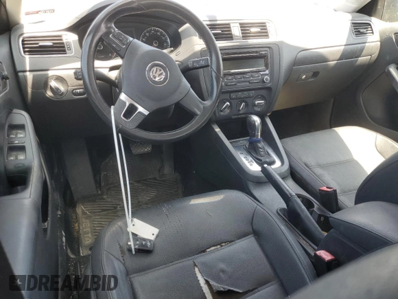 2012 Volkswagen Jetta SE with VIN 3VWDX7AJ4CM418234, listed as a Copart auction lot 60942805 with 143,652 mi miles and Clean title. Bid and sale history available at DreamBid. Image 8.