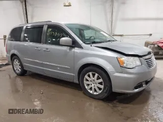 2013 Chrysler Town & Country Touring with VIN 2C4RC1BG0DR775313, listed as a IAAI auction lot 41738917 with 209,378 mi miles. Bid and sale history available at carsss.com. Image 1.
