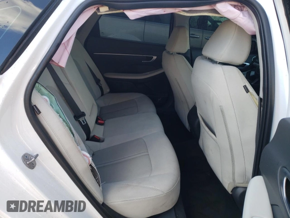 2024 Hyundai Sonata SEL z VIN KMHL64JA5RA376500, wystawiony jako Copart lot #42201915 z przebiegiem 12 958 mil mil oraz Szkoda całkowita • Salvage title. Historia ofert i sprzedaży dostępna na DreamBid. Obrazek 10.
