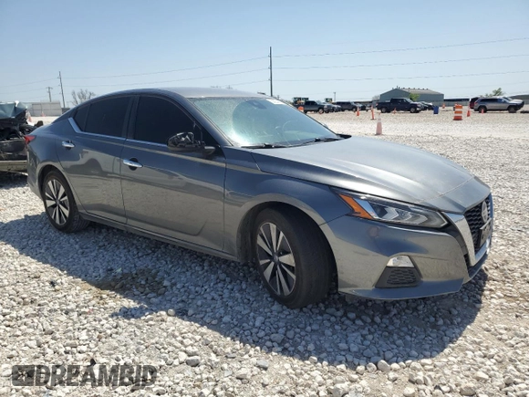 2022 Nissan Altima SV z VIN 1N4BL4DV9NN370506, wystawiony jako Copart lot #50054185 z przebiegiem 67 138 mil mil oraz Szkoda całkowita • Salvage title. Historia ofert i sprzedaży dostępna na DreamBid. Obrazek 4.
