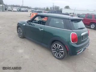 2019 MINI Hardtop 2 Door Cooper S with VIN WMWXP7C50K2A52200, listed as a IAAI auction lot 41807601 with 61,659 mi miles. Bid and sale history available at carsss.com. Image 3.