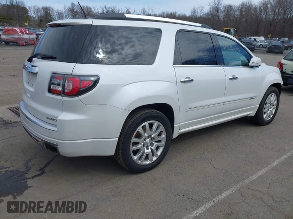 2016 GMC Acadia Denali with VIN 1GKKVTKD7GJ209398, listed as a IAAI auction lot 41900224 with 82,197 mi miles. Bid and sale history available at carsss.com. Image 4.