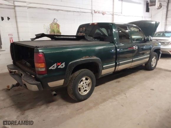 2002 Chevrolet Silverado 1500 LT with VIN 1GCEK19T12E239193, listed as a IAAI auction lot 41778784 with 231,623 mi miles. Bid and sale history available at carsss.com. Image 4.