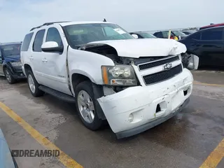 2008 Chevrolet Tahoe 1LT с VIN 1GNFC13018R133979, выставлен на аукционе IAAI как лот 42608904 с пробегом 261 711 миль миль и . История ставок и продаж доступна на DreamBid. Изображение 1.