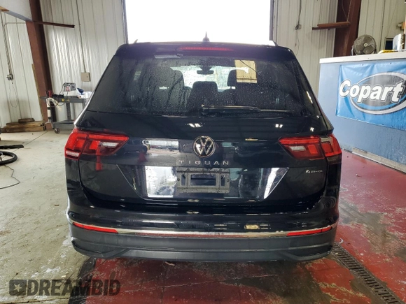 2024 Volkswagen Tiguan S с VIN 3VVFB7AXXRM118805, выставлен на аукционе Copart как лот 55282465 с пробегом 8 871 миль миль и Списание • Salvage title. История ставок и продаж доступна на DreamBid. Изображение 6.