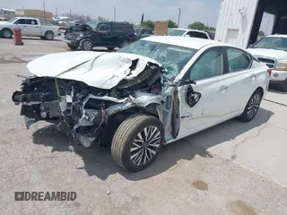 2025 Nissan Altima SV with VIN 1N4BL4DV3SN373851, listed as a IAAI auction lot 42123464 with 4,401 mi miles and . Bid and sale history available at DreamBid. Image 2.
