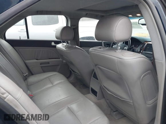2005 Cadillac STS with VIN 1G6DW677X50123837, listed as a IAAI auction lot 41518108 with 167,385 mi miles. Bid and sale history available at carsss.com. Image 8.