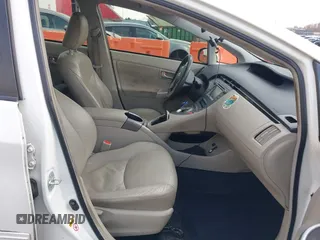 2015 Toyota Prius Four z VIN JTDKN3DU4F1883032, wystawiony jako IAAI lot #41528573 z przebiegiem 104 056 mil mil oraz . Historia ofert i sprzedaży dostępna na DreamBid. Obrazek 5.