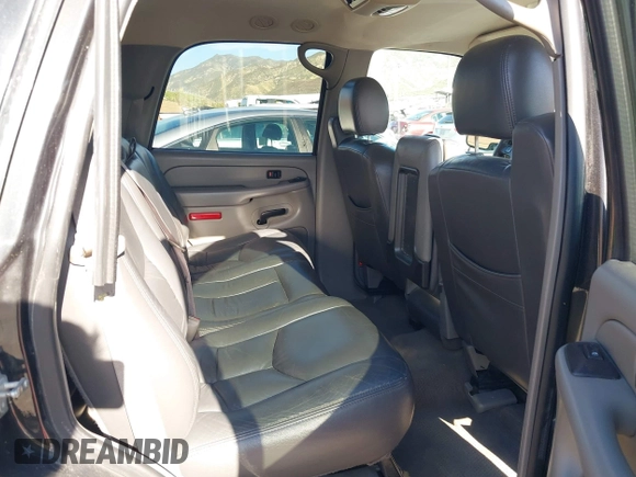 2006 Chevrolet Tahoe LS with VIN 1GNEC13V16R109010, listed as a IAAI auction lot 41516326 with 116,024 mi miles and . Bid and sale history available at DreamBid. Image 8.